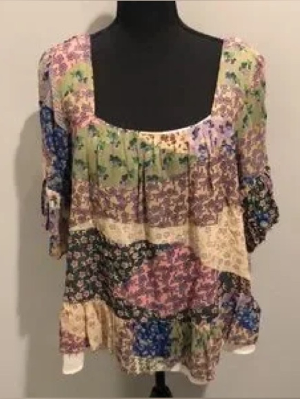Floreat Anthropologie Cream Blouse With Plum Floral Trim Womenâs Size Xs